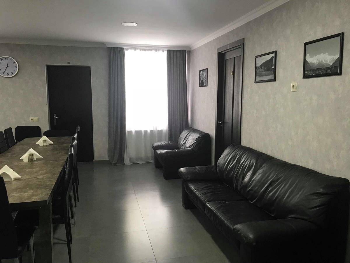Guesthouse Ori Beli In Mestia Exterior photo